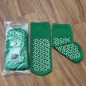 2 Pairs of Green SafeSox size Medium